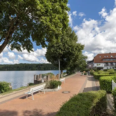 Haus Dieksee Holm Seepanorama *